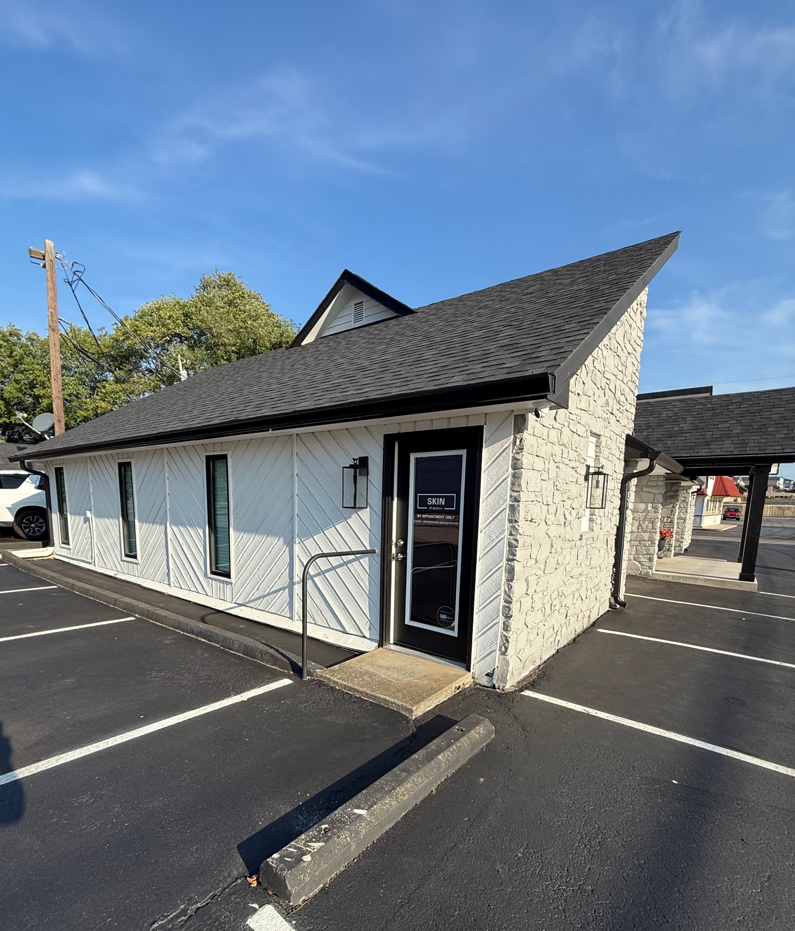 823 South Highway 27 Ste 1