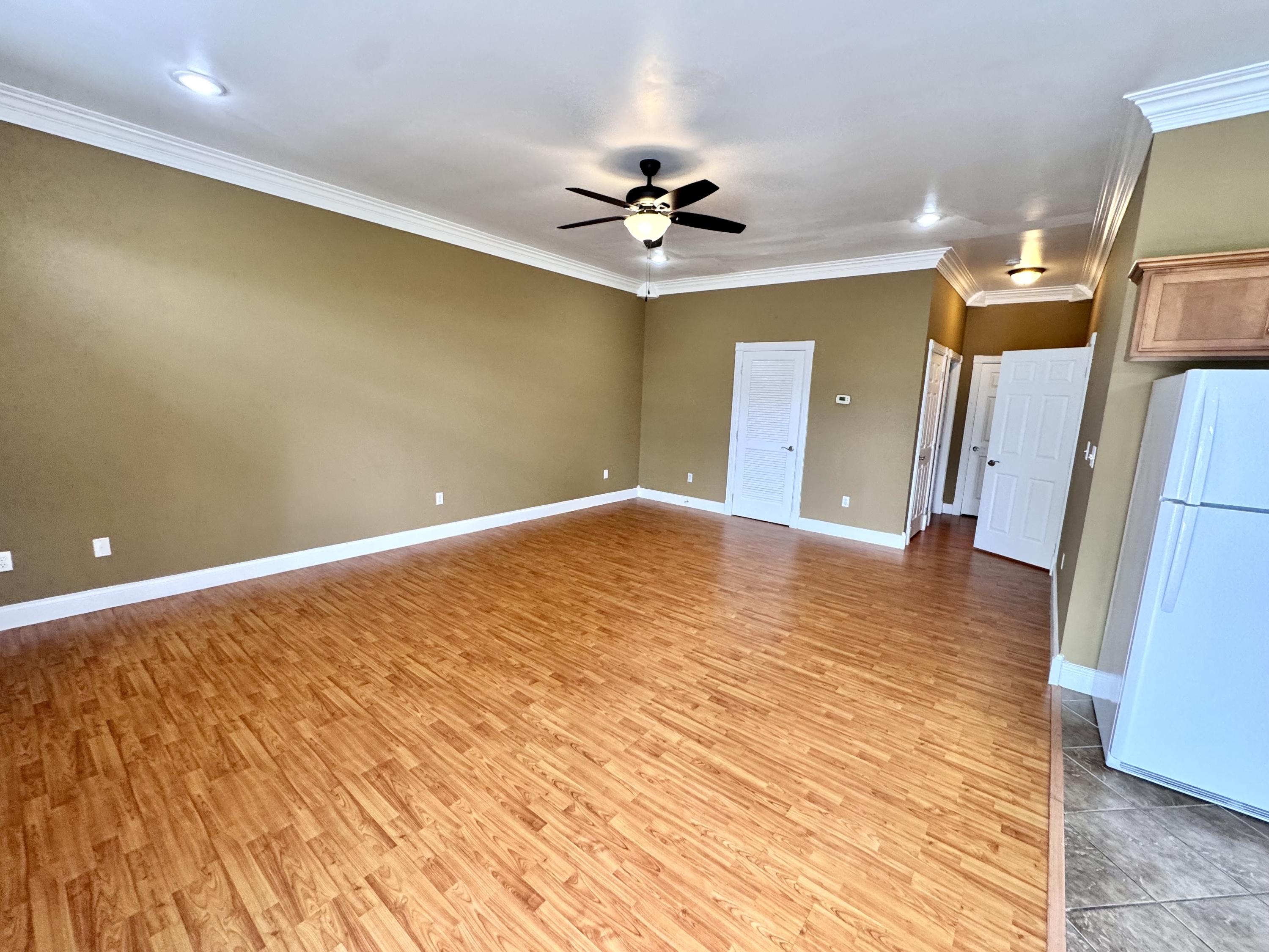 98 Melrose Drive - 1